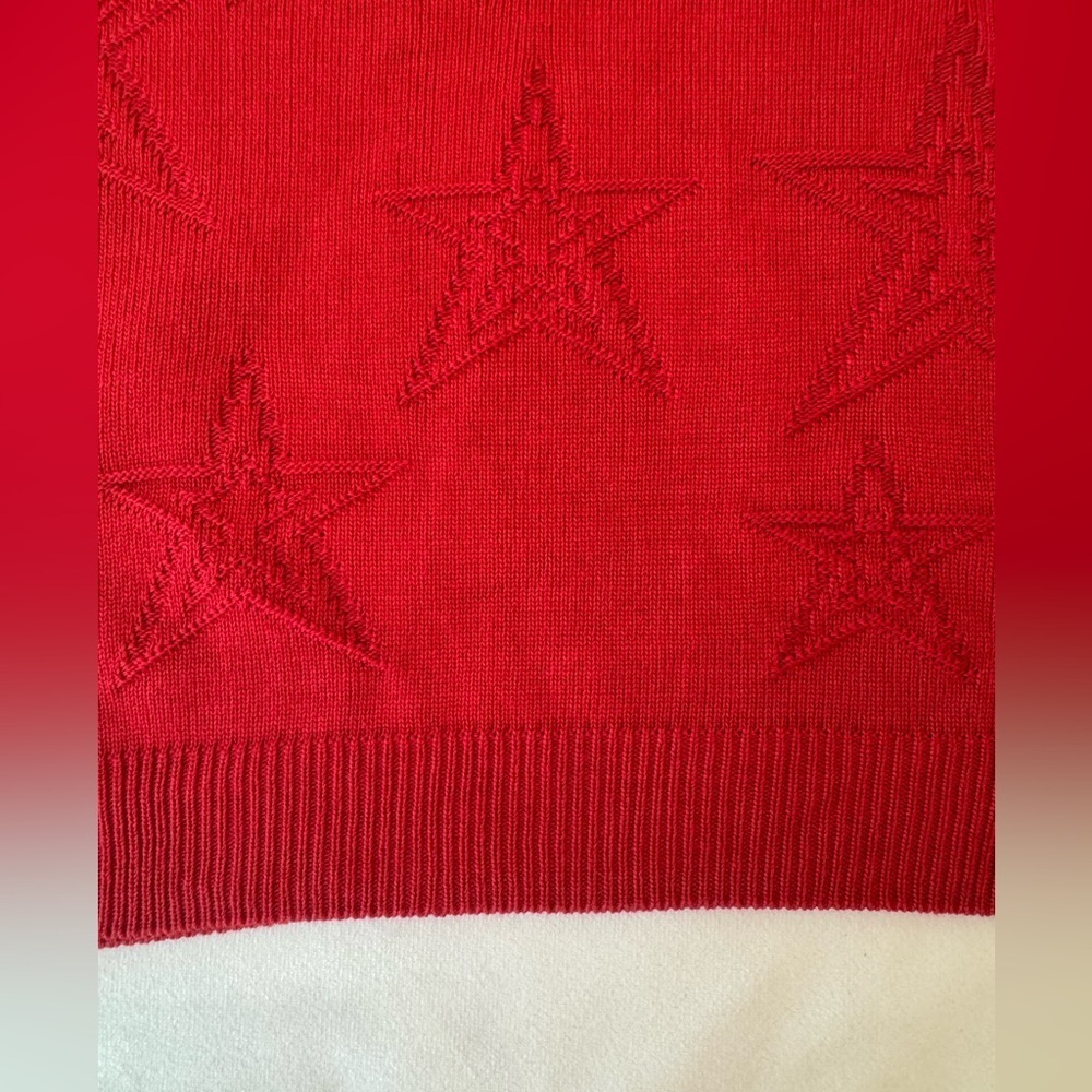 Alfred Dunner Red Star Crewneck Sweater, size PM - Picture 4 of 7